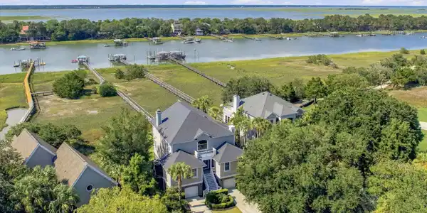 Image 3: 10-web-or-mls-DJI_0391