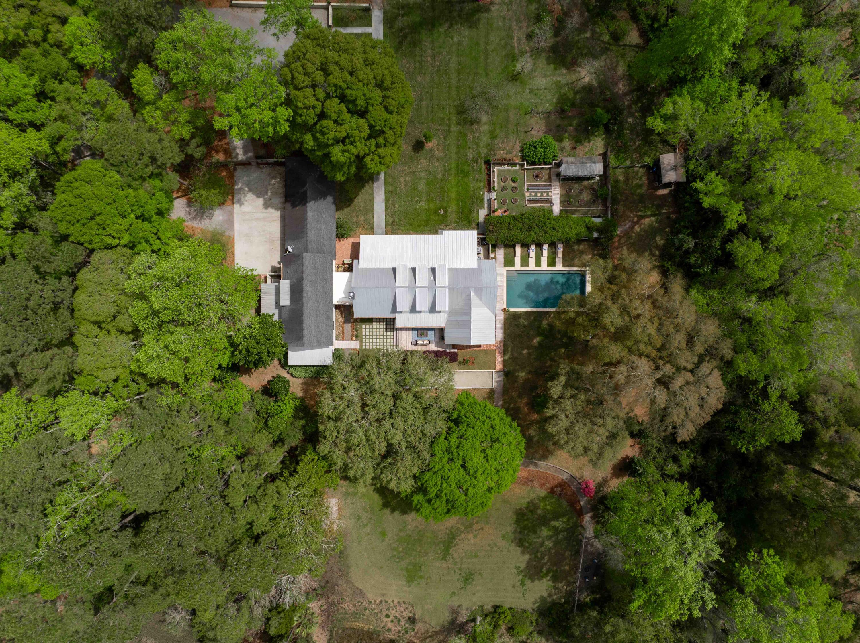Image 3: 3060 Bohicket Rd Drone_Low Res-18