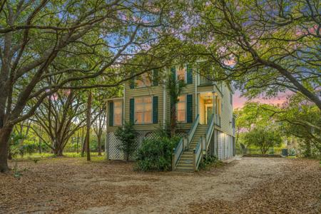 8869 Marsh Aire Lane