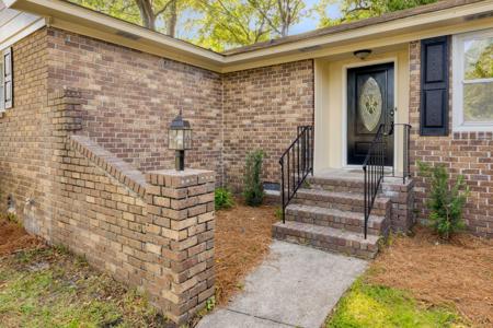 1383 W Lenevar Drive