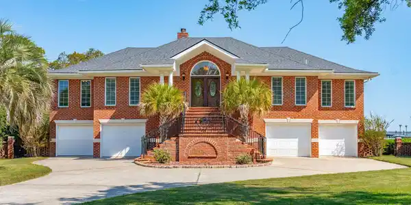 766 Clearview Drive