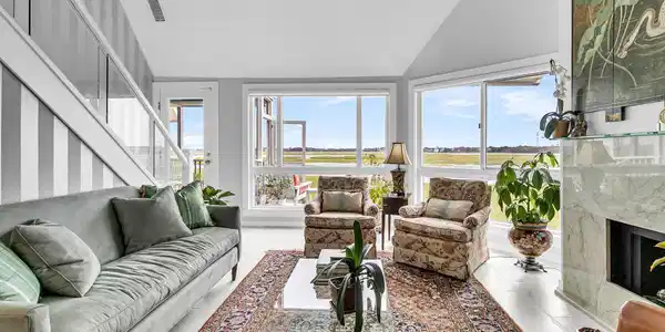 250 Little Oak Island Drive