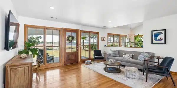Image 4: 1259HarborviewLn-KeenEyeMarketing-014