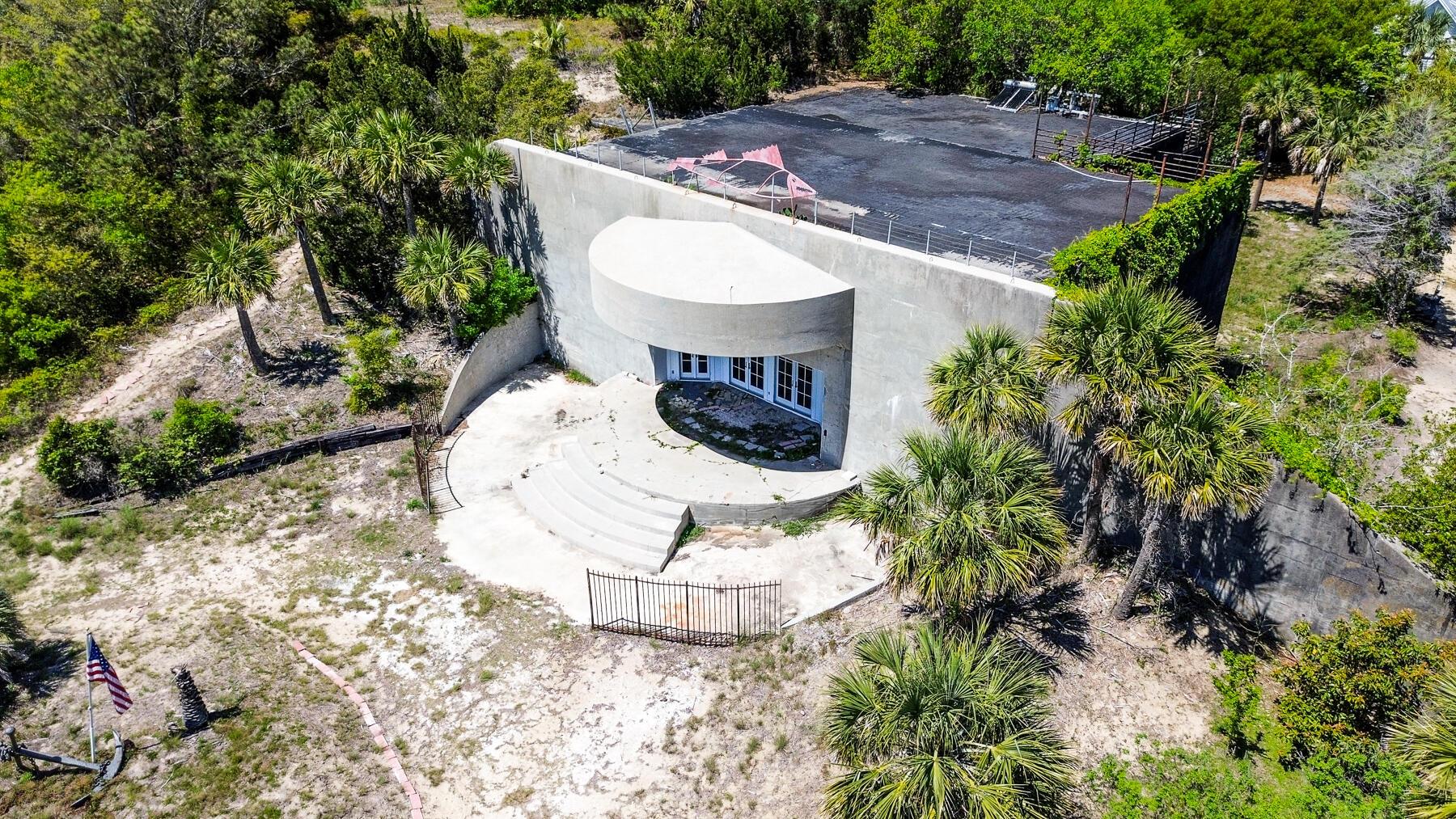 Image 2: Bunker Arial