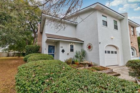 29 Meander Row