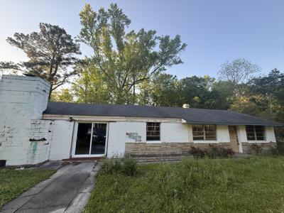 1633 Southwick Drive