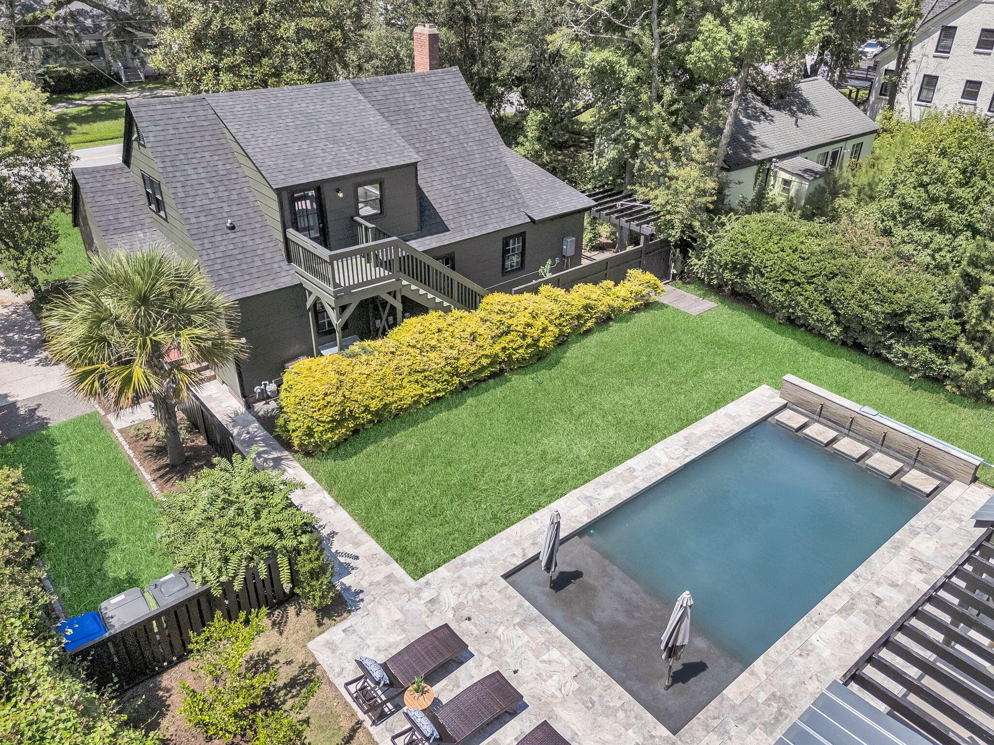 Image 3: Outdoor Oasis