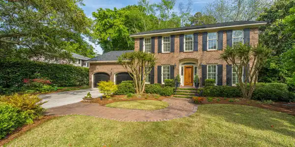 728 Creekside Drive