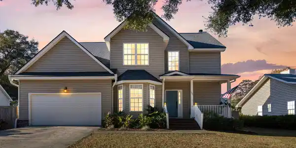 100 Oyster Point Row