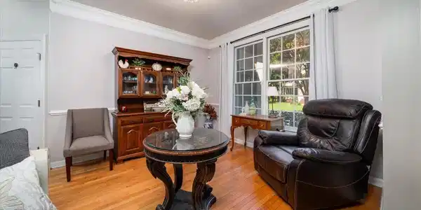 Image 4: Front Dining Room