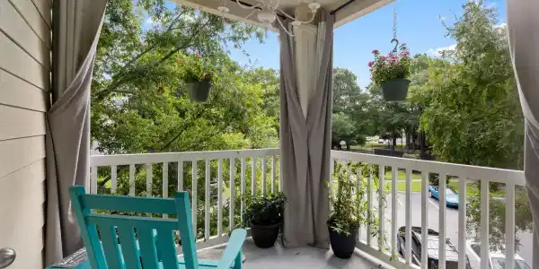 700 Daniel Ellis Drive