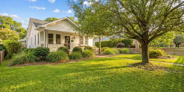39 Riverdale Drive
