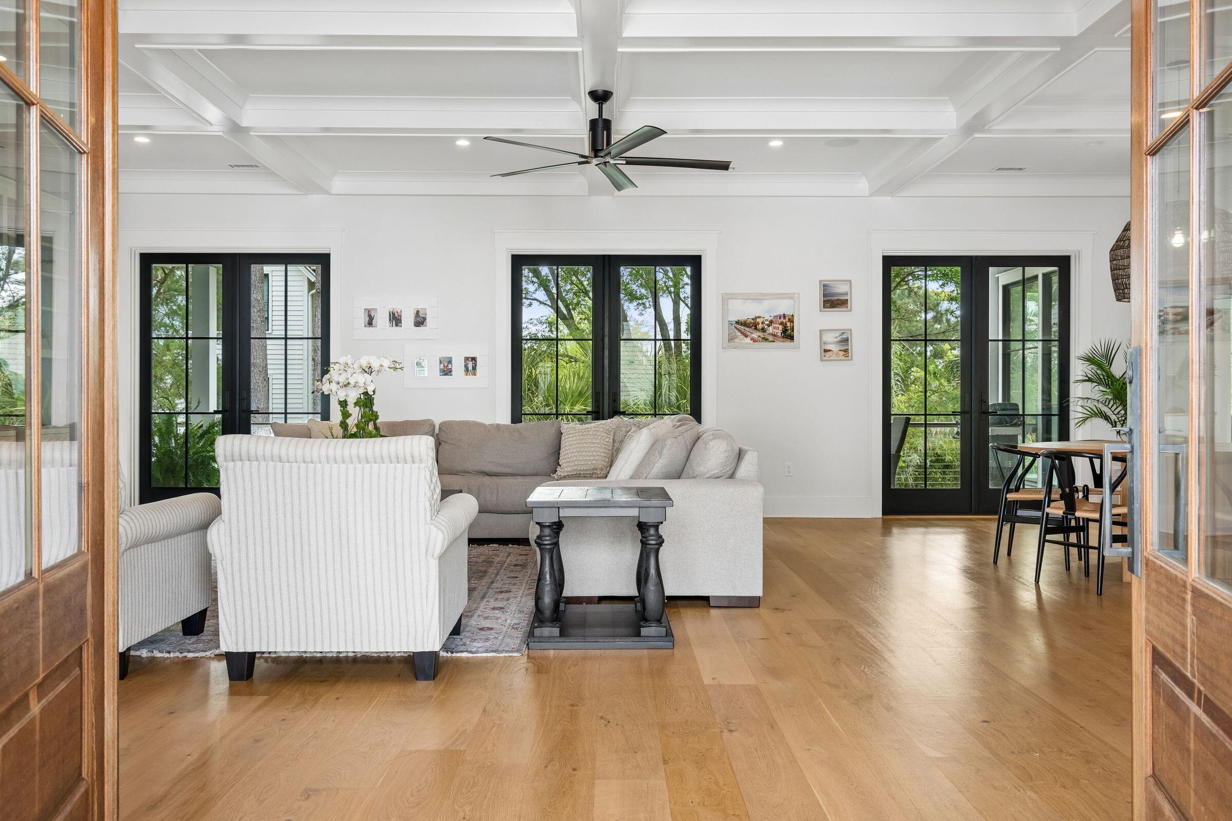 Image 3: 924PittSt-KeenEyeMarketing-014