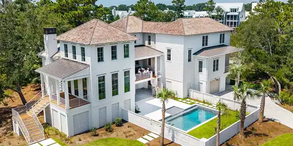 2724 Tidal Lane