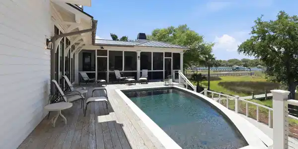 Image 3: Pool