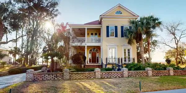 27 River Place