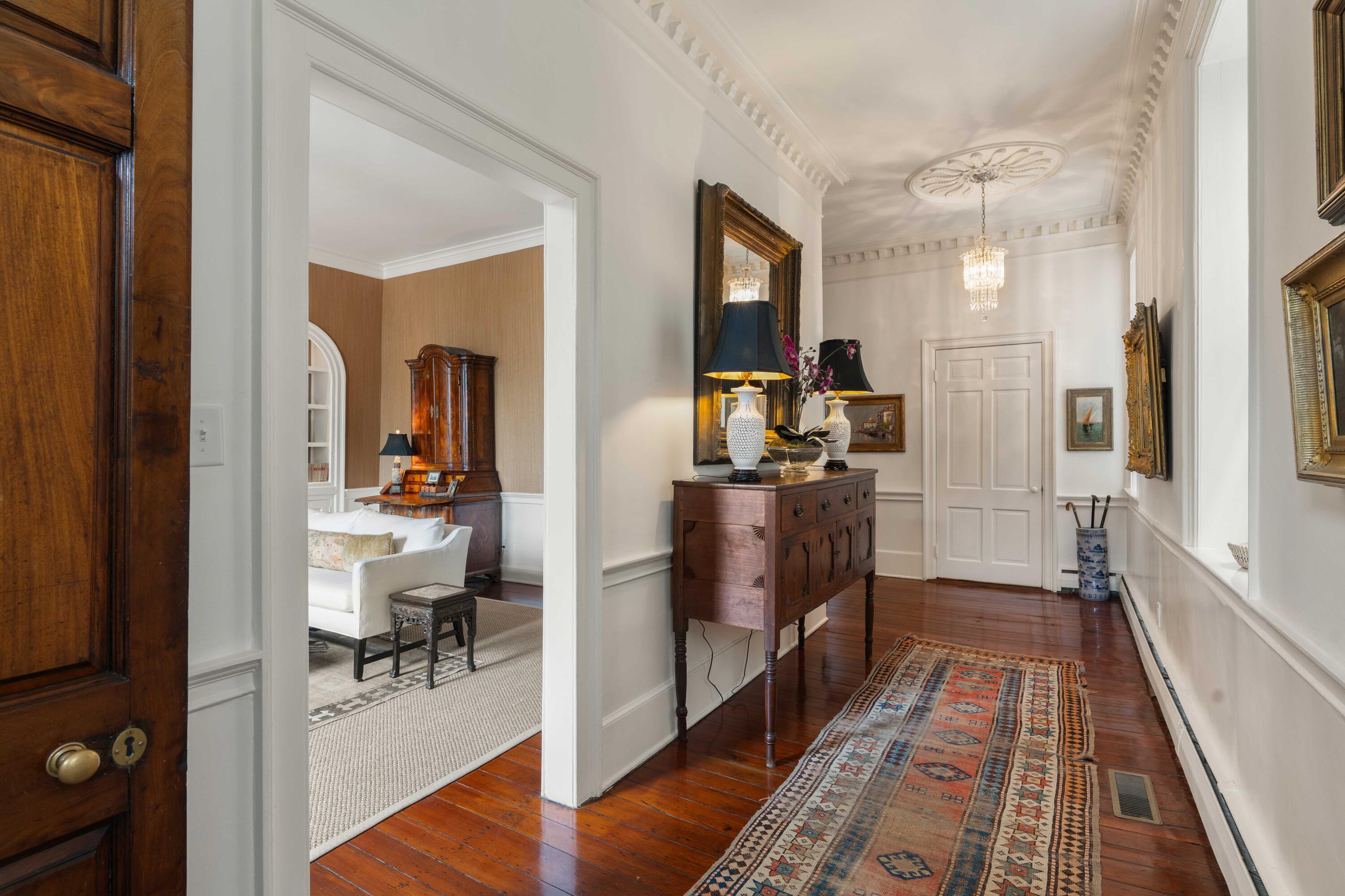 Image 3: Foyer