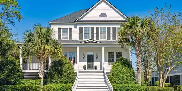 211 Ladd Court
