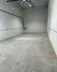 Image 4: Vault
