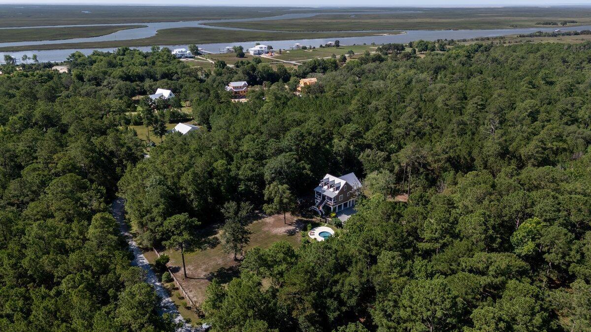 Image 2: 414MouzonsBluff-27