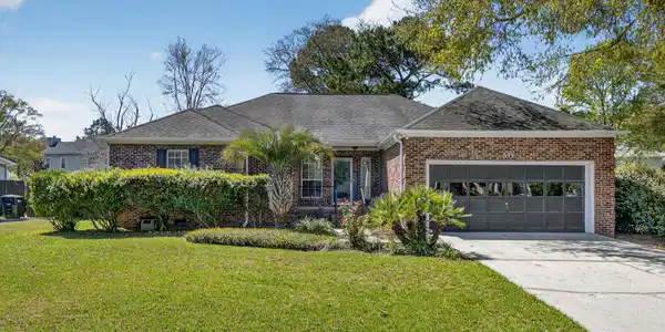 611 Fisherman'S Bend