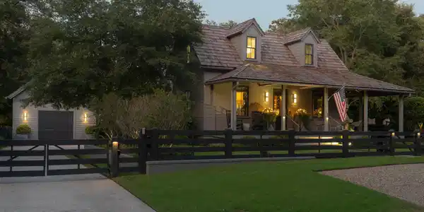 Image 4: front at twilight
