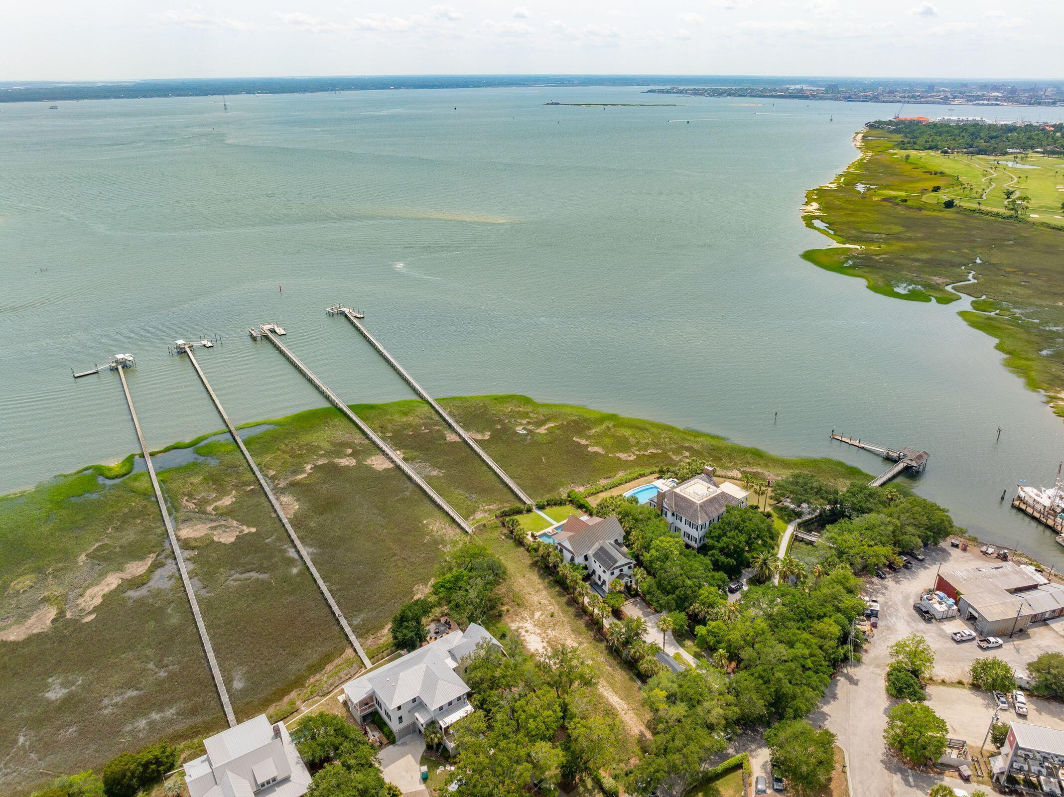 Image 4: 125_104BeachSt-KeenEyeMarketing-123