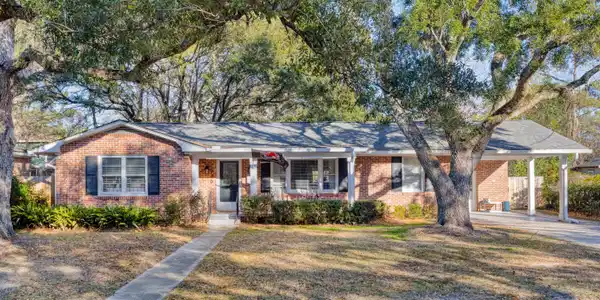 746 Longfellow Road
