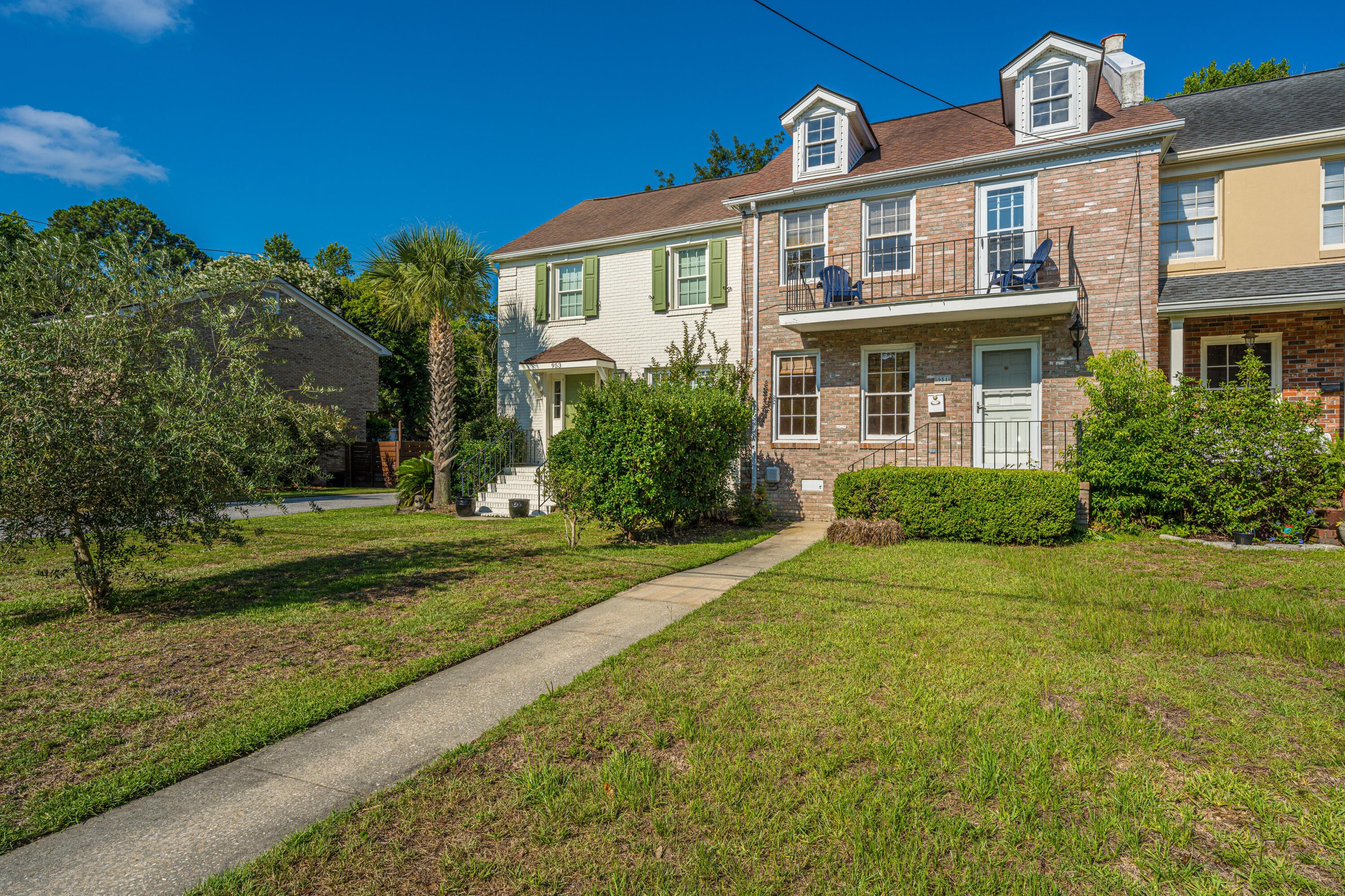 Image 1: 950CottinghamDr003
