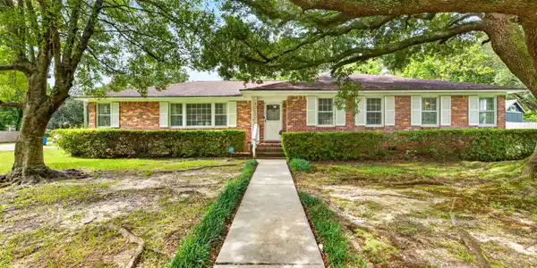 1884 Saint Julian Drive