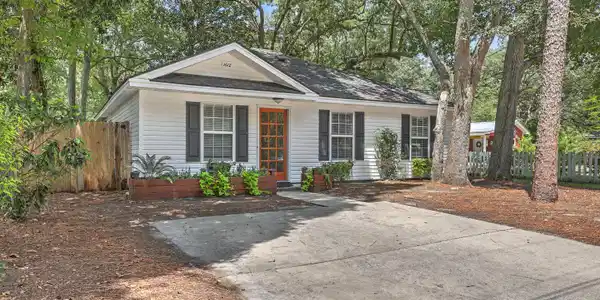 1612 Poinsettia Road