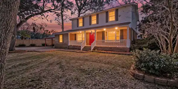 621 Fort Johnson Road