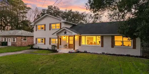 1223 Charlestowne Drive