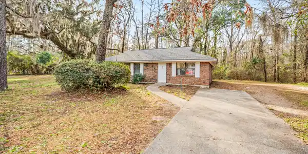 42 Roseida Road