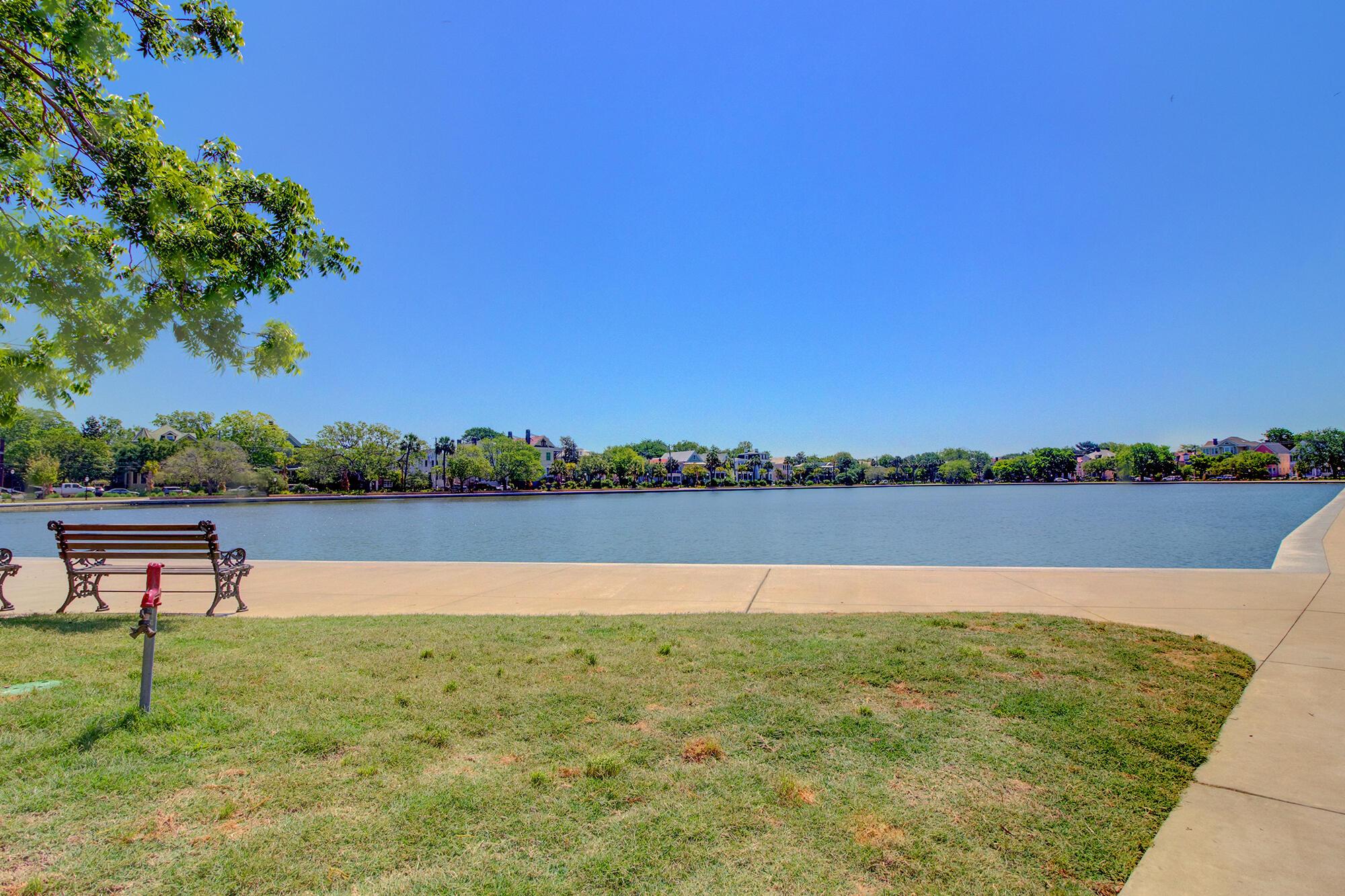 Image 3: ColonialLake2