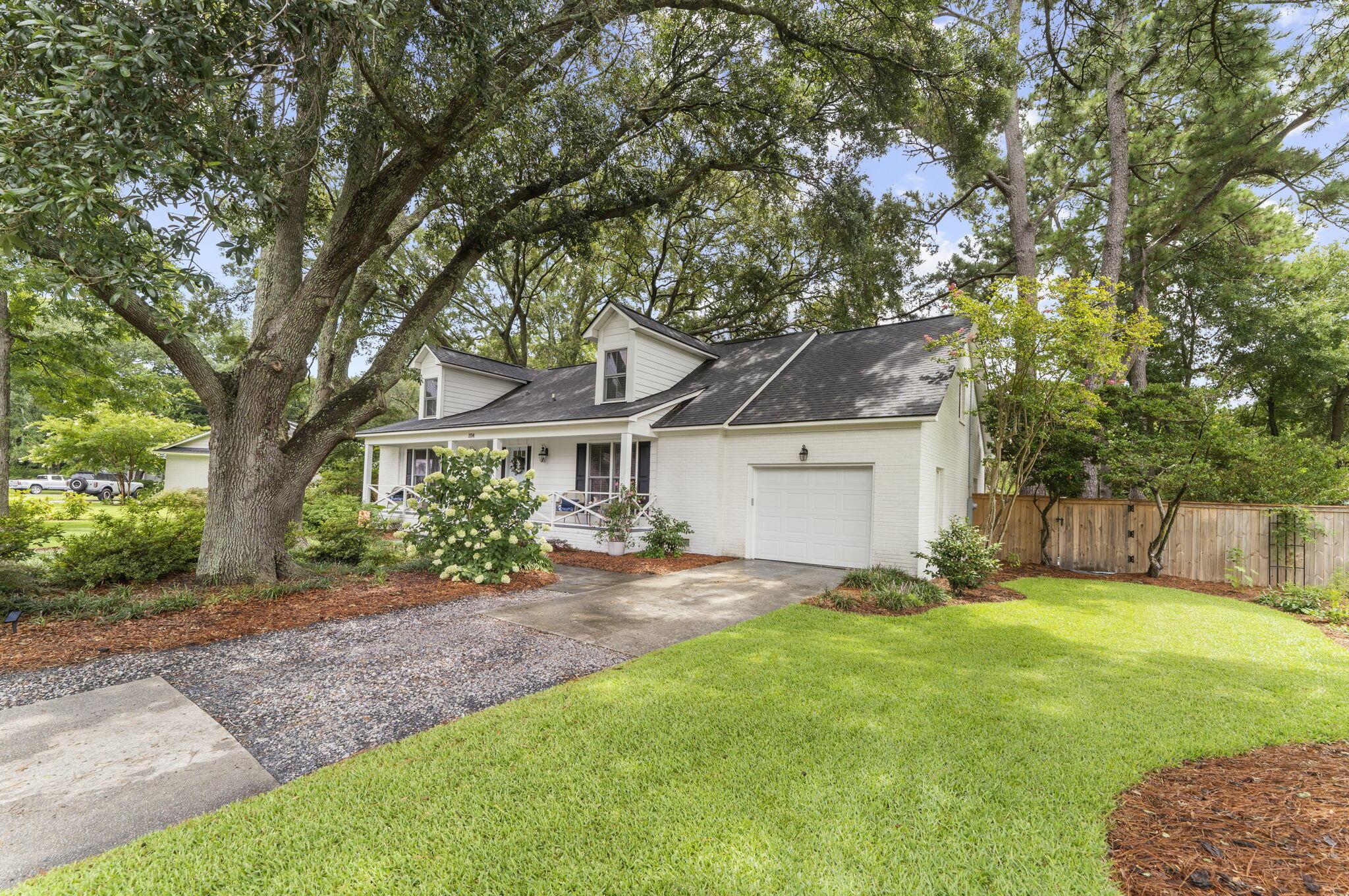 Image 3: 1114 Meadowcroft Lane