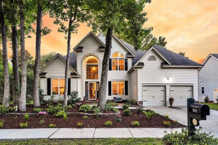 1311 Royal Links Drive