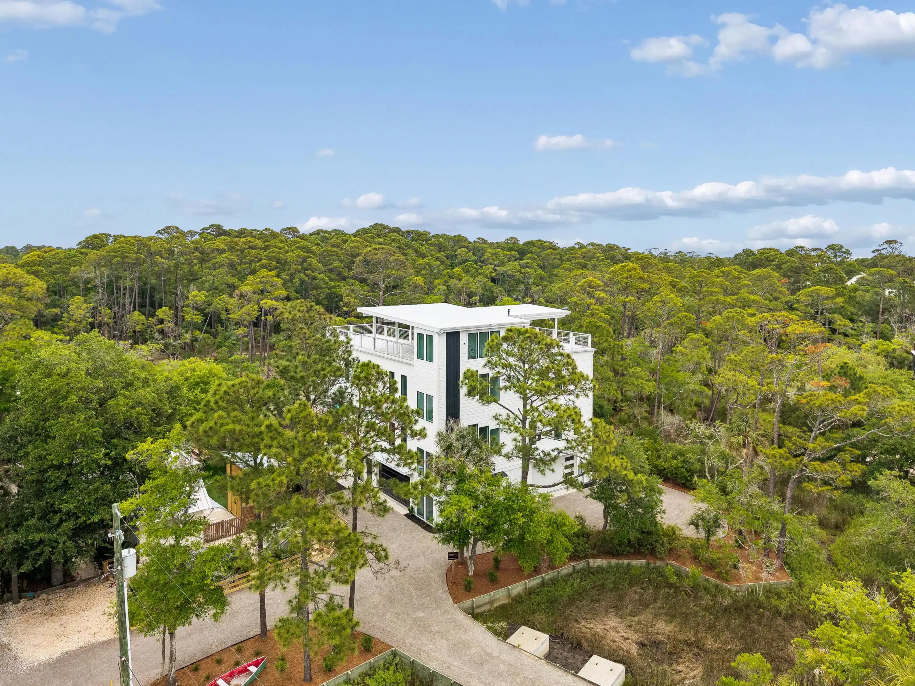 Image 1: 2RedSunsetLn-KeenEyeMarketing-129