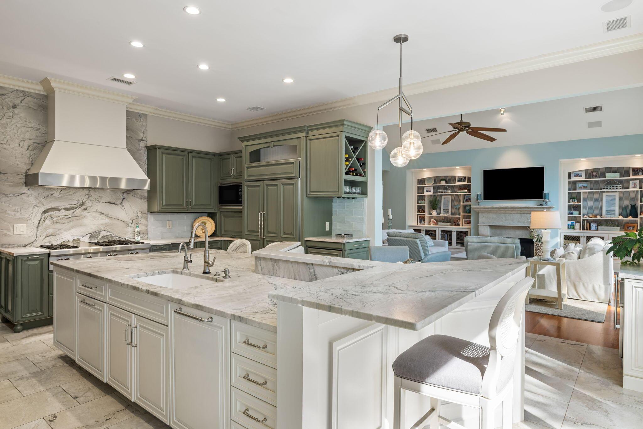 Image 3: Kitchen