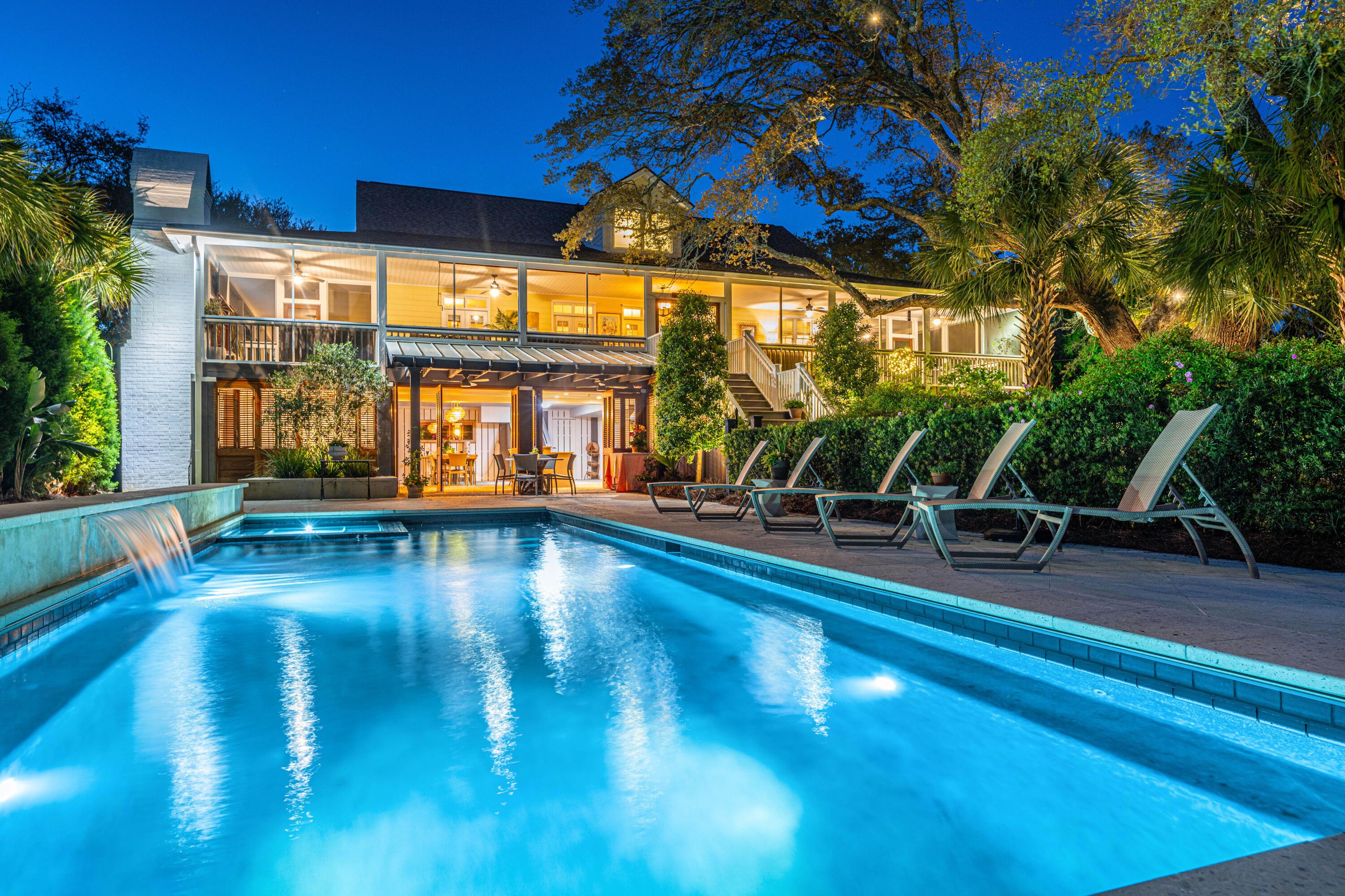 Image 3: GoldbugNIGHT012