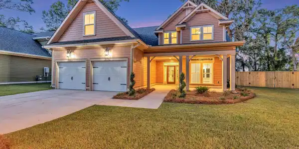808 Waxwood Lane