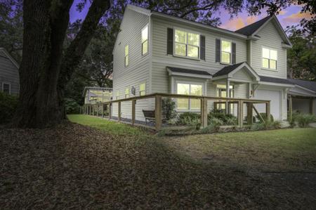 2135 Stonewood Drive