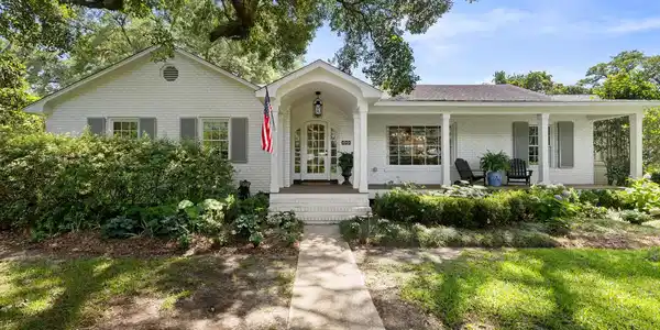 299 Hobcaw Drive