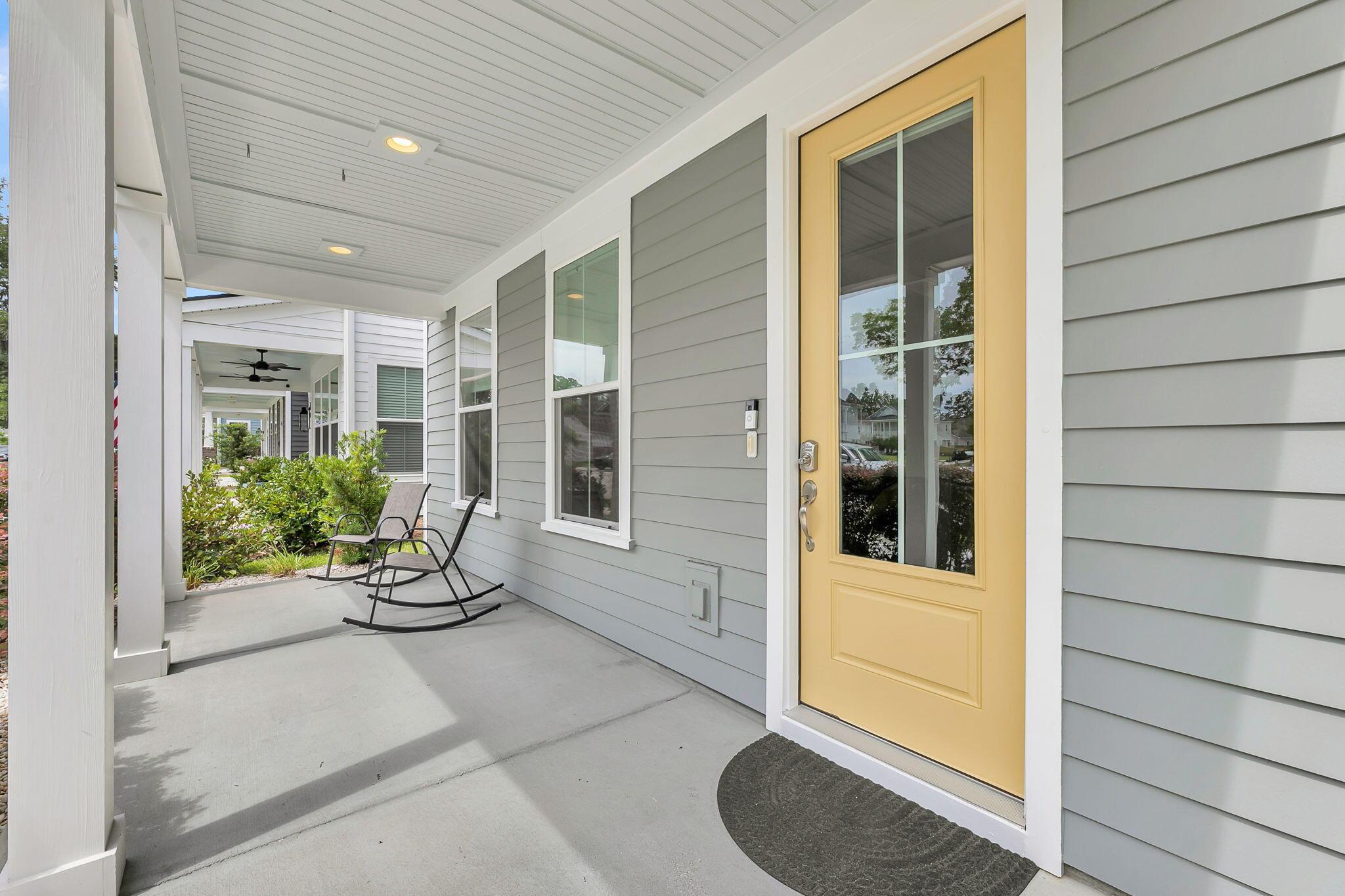 Image 3: CREM - 2825 Sugarberry + Amenities-3