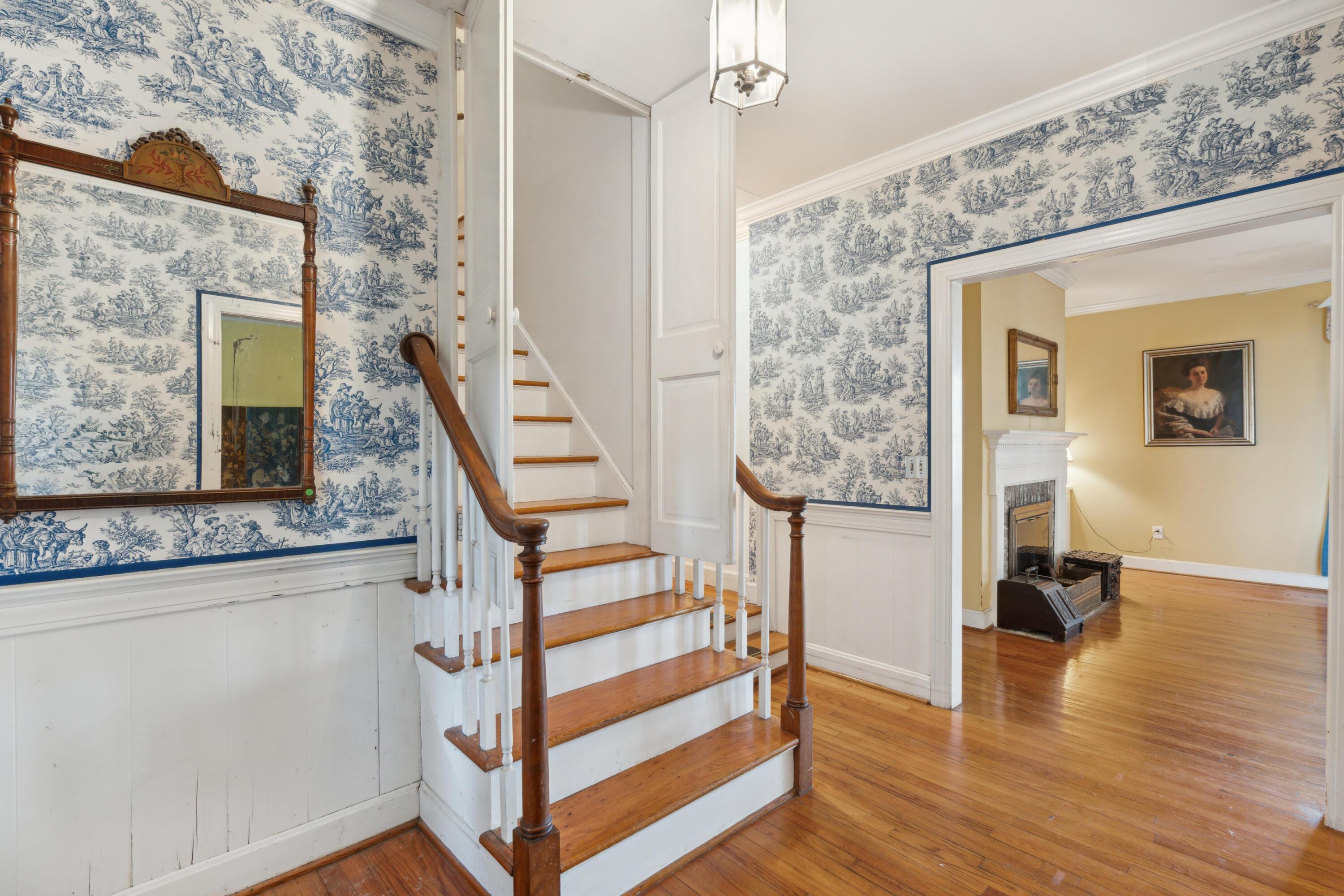 Image 4: 3PieratesCruz-KeenEyeMarketing-008