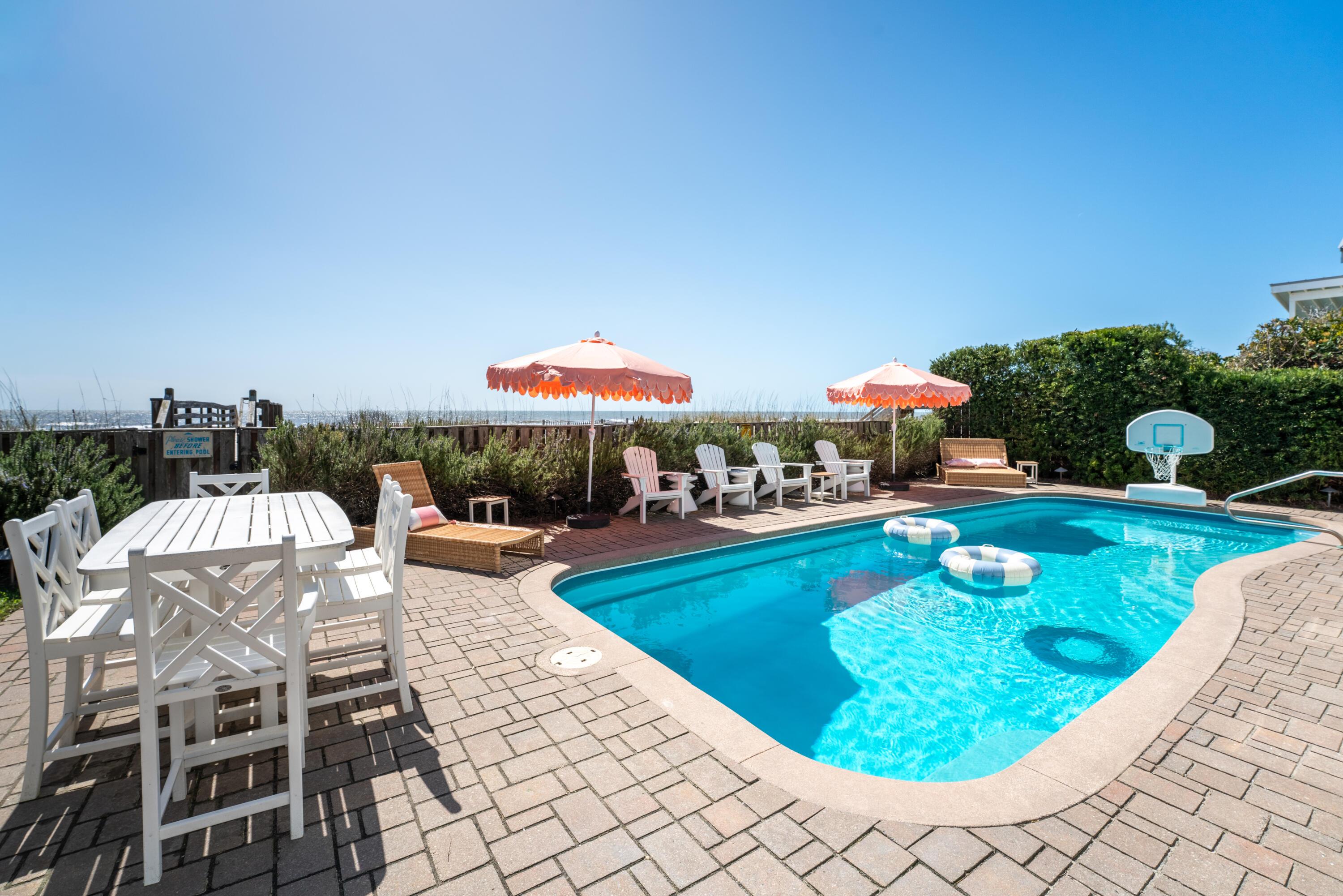 Image 3: 603 E Arctic-8