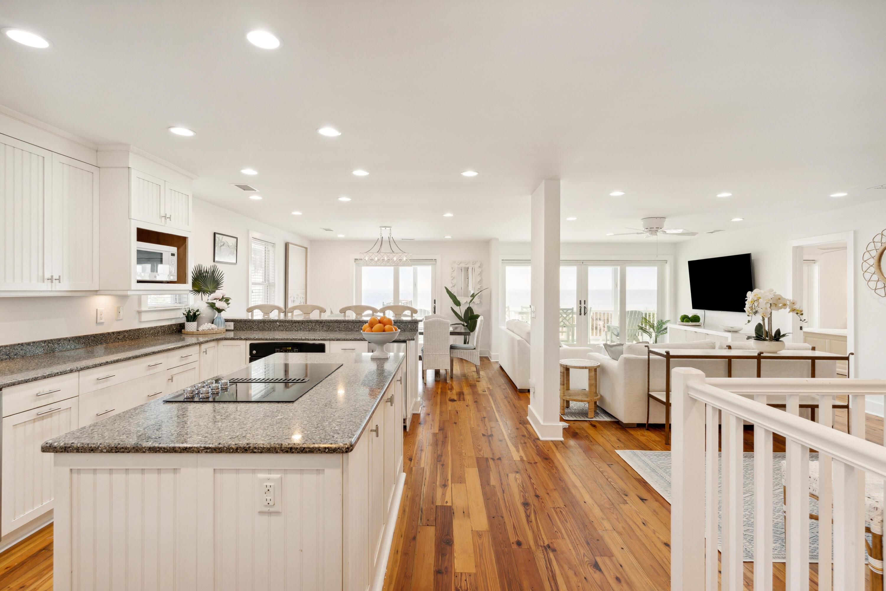 Image 4: 603EastArcticAve-KeenEyeMarketing-006 (1