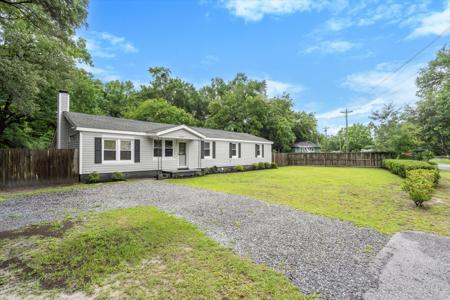 3284 Sassy Drive