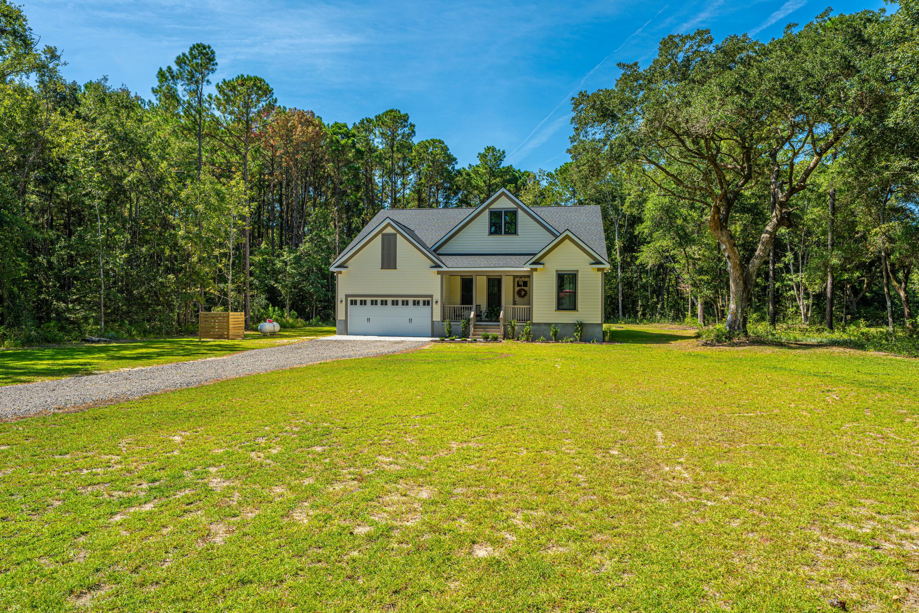 Image 4: 873GrannysLane004