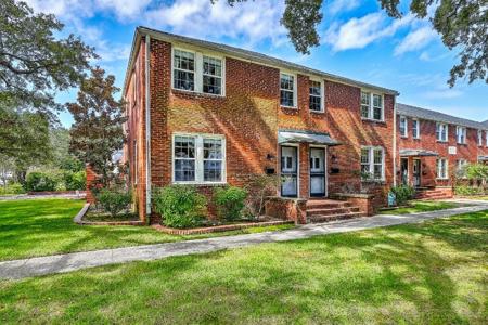 17 8th Avenue
